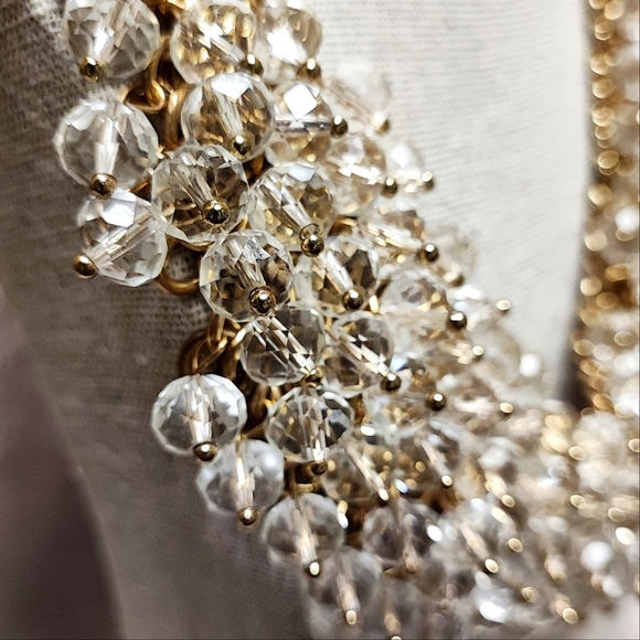 Clear Crystal Glass Faceted Beads Gold Tone Statement Bib Style Necklace - Picture 13 of 14